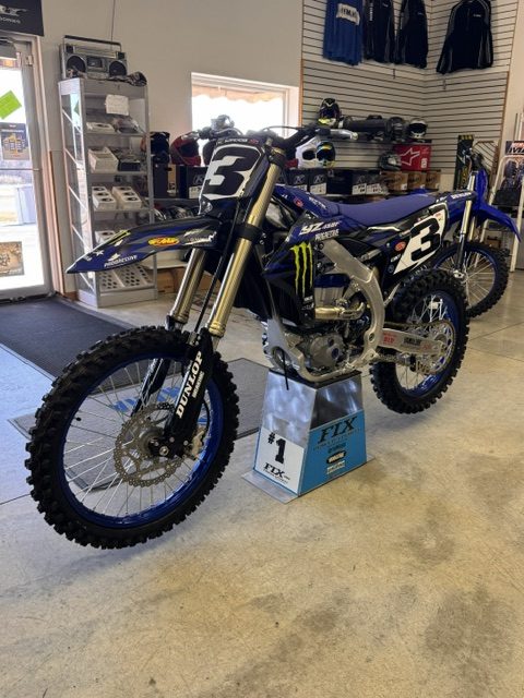2025 YAMAHA yz-450f star yamaha replica bike! et3 edition brand new! -$8,599