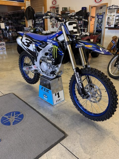 2025 YAMAHA yz-450f star yamaha replica bike! et3 edition brand new! -$8,599 - Image 3