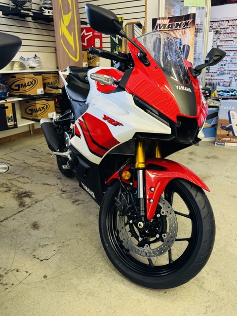 2026 YAMAHA yzf-r3 70th anniversary edition! $-5,699 - Image 6