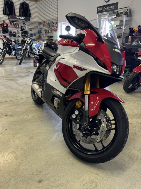 2026 YAMAHA yzf-r7 sport bike 70th anniversary edition brand new!-$9,699 - Image 3